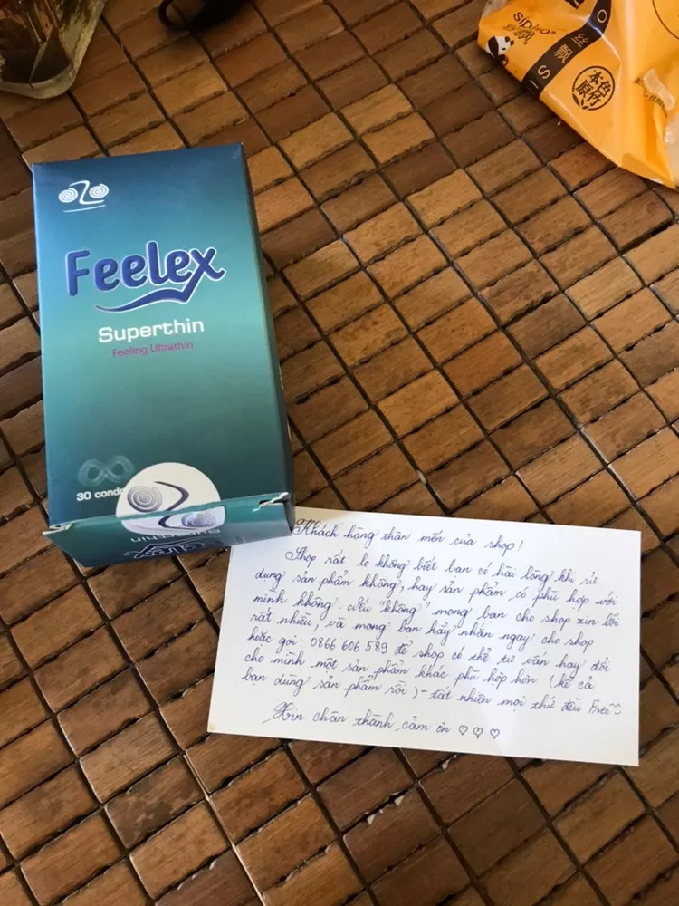 Bao cao su Hộp 30 chiếc Feelex Superthin siêu mỏng ôm sát nhiều gel hương dâu, hương nước hoa, hương vani