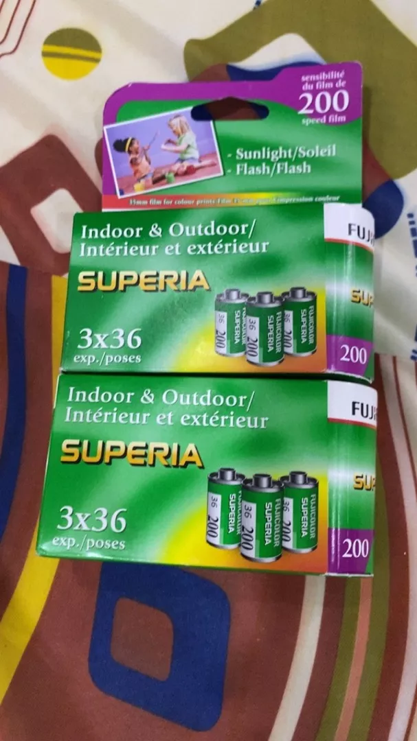 Film chụp ảnh Lucky 200 36exp date 03/2028 film 35mm tráng C41