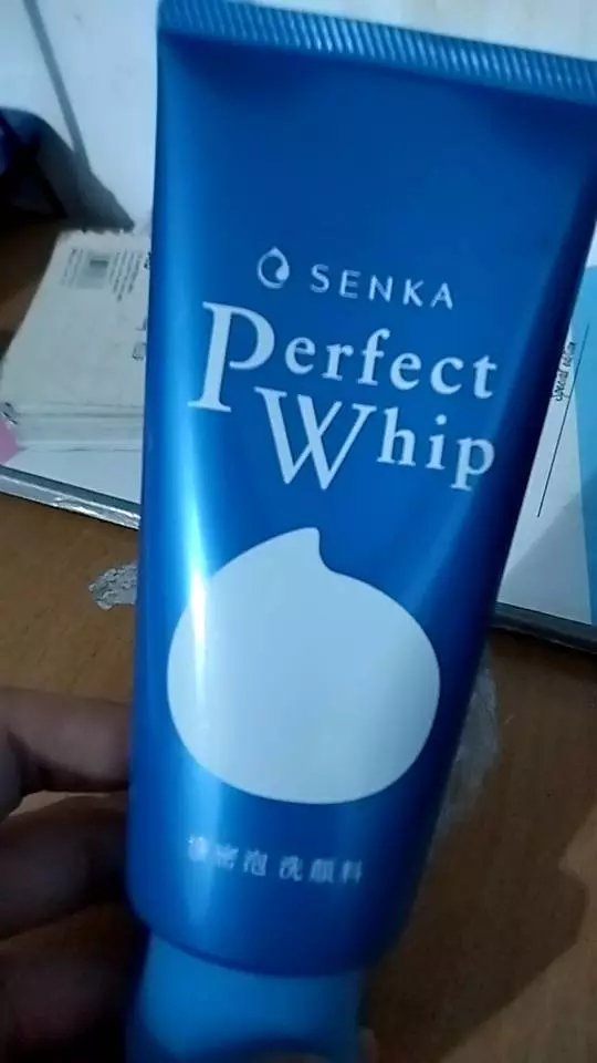 Sữa rửa mặt Senka Perfect Whip 120G