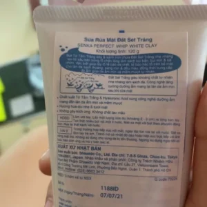 Sữa rửa mặt Senka Perfect White Clay 120g tẩy tế bào chết dưỡng trắng sáng ẩm mịn đều màu da