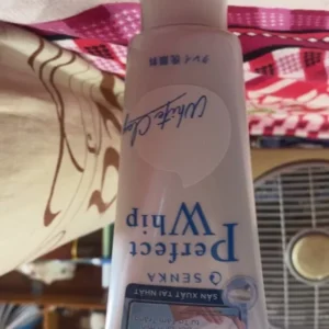 Sữa rửa mặt Senka Perfect White Clay 120g tẩy tế bào chết dưỡng trắng sáng ẩm mịn đều màu da