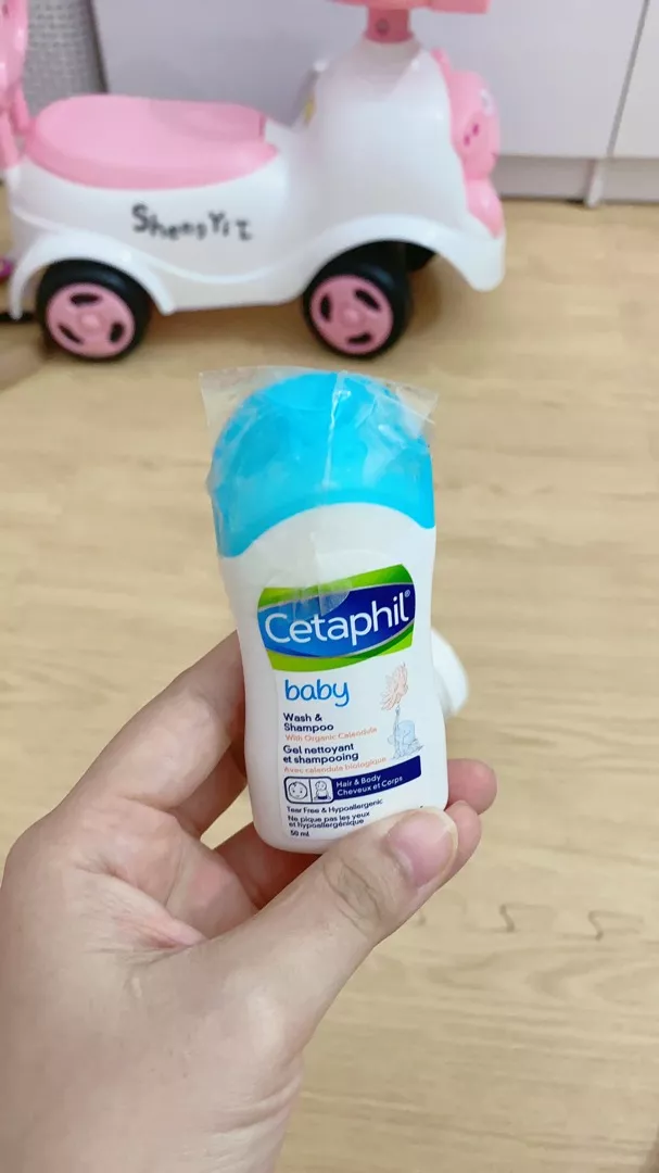 Sữa tắm gội Cetaphil cho bé - Cetaphil Baby Wash & Shampoo with Organic Calendula 400ml