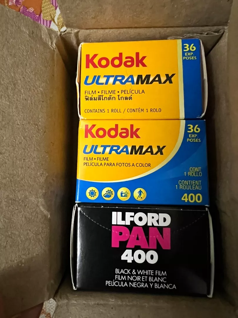 Kodak Ultramax 400 36exp Date 01/2028 phim mới film 35mm Singlebox Loại 1 hộp giấy có 1 cuộn