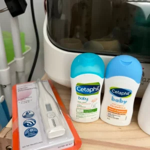 Combo 2 Sữa tắm gội dưỡng ẩm dịu lành cho bé Calendula hoa cúc hữu cơ CETAPHIL BABY W&SHAMPOO CALENDULA 400ML/chai