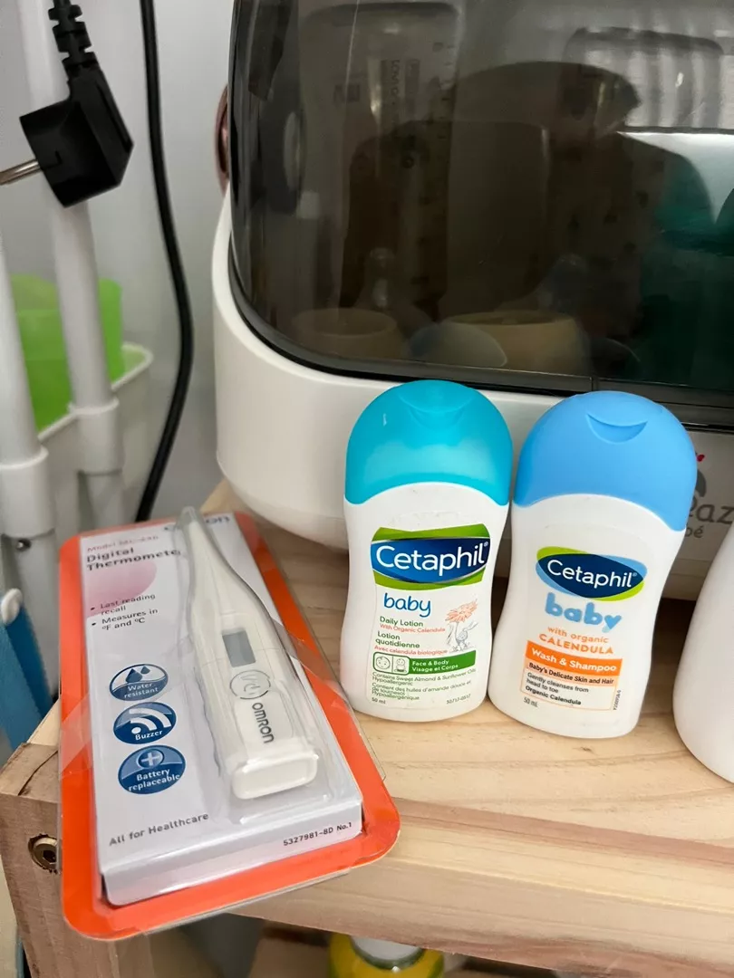 Combo 2 Sữa tắm gội dưỡng ẩm dịu lành cho bé Calendula hoa cúc hữu cơ CETAPHIL BABY W&SHAMPOO CALENDULA 400ML/chai