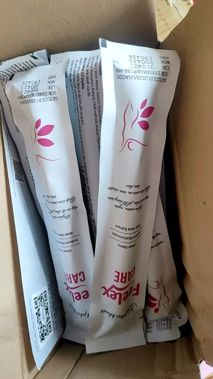 Gel phụ khoa Inner C24 Feelex Care Đa Năng dạng đũa hộp 7 chiếc, hỗ trợ cấp ẩm, cân bằng pH, làm sạch vùng kín
