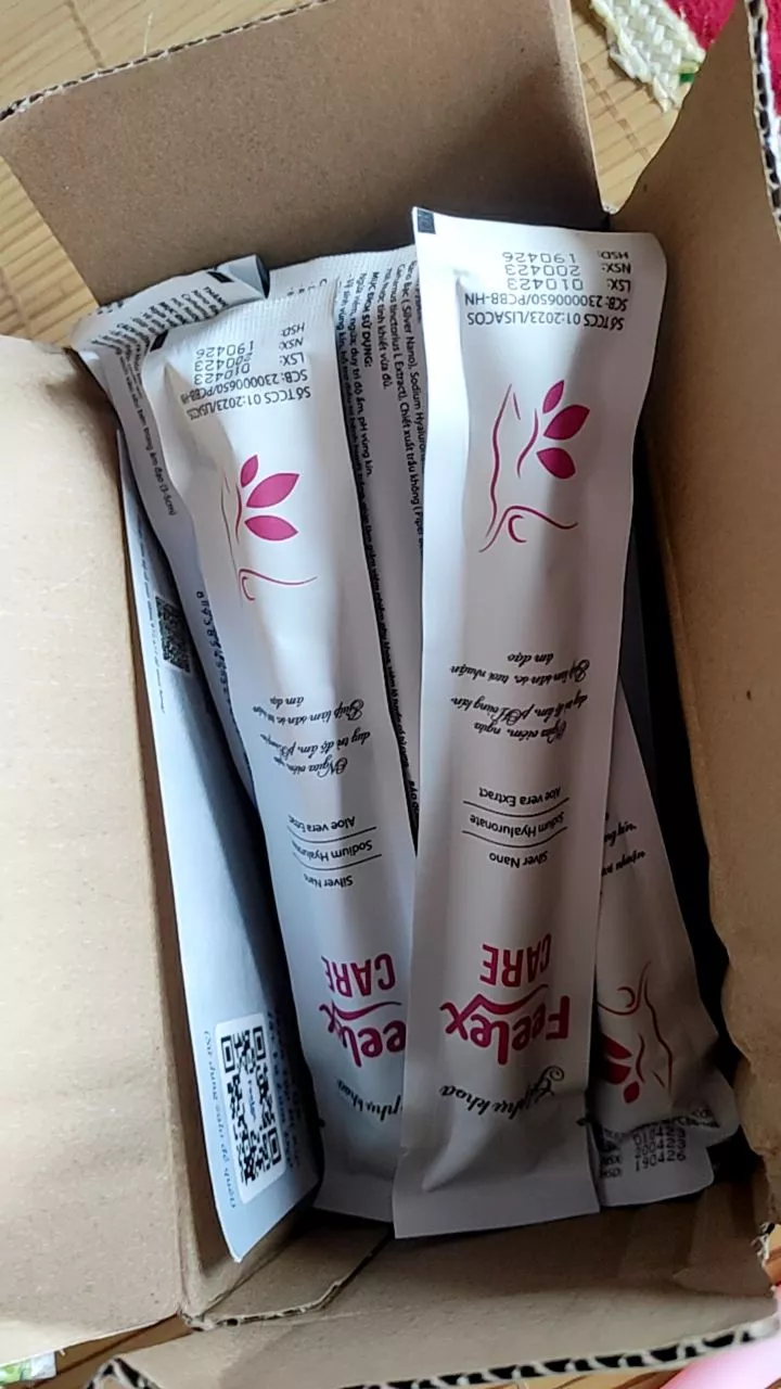 Gel phụ khoa Inner C24 Feelex Care Đa Năng dạng đũa hộp 7 chiếc, hỗ trợ cấp ẩm, cân bằng pH, làm sạch vùng kín