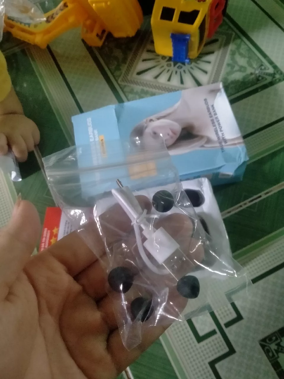 Tai nghe không dây KY8 Ultra Max bản quốc tế, cảm ứng, chống nước IPX7 - Audio365