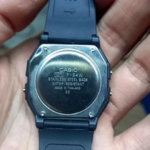 Đồng hồ điện tử WR F94WA 9DG chống nước bơi lội đi mưa thoải mái, Đồng hồ F94 dây nhựa huyền thoại.