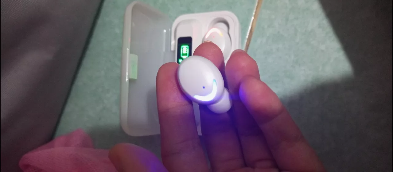 Tai nghe không dây KY8 Ultra Max bản quốc tế, cảm ứng, chống nước IPX7 - Audio365