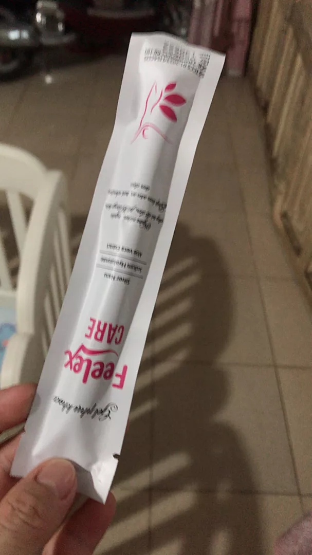 Gel phụ khoa Inner C24 Feelex Care Đa Năng dạng đũa hộp 7 chiếc, hỗ trợ cấp ẩm, cân bằng pH, làm sạch vùng kín