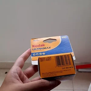 Kodak Ultramax 400 36exp Date 01/2028 phim mới film 35mm Singlebox Loại 1 hộp giấy có 1 cuộn