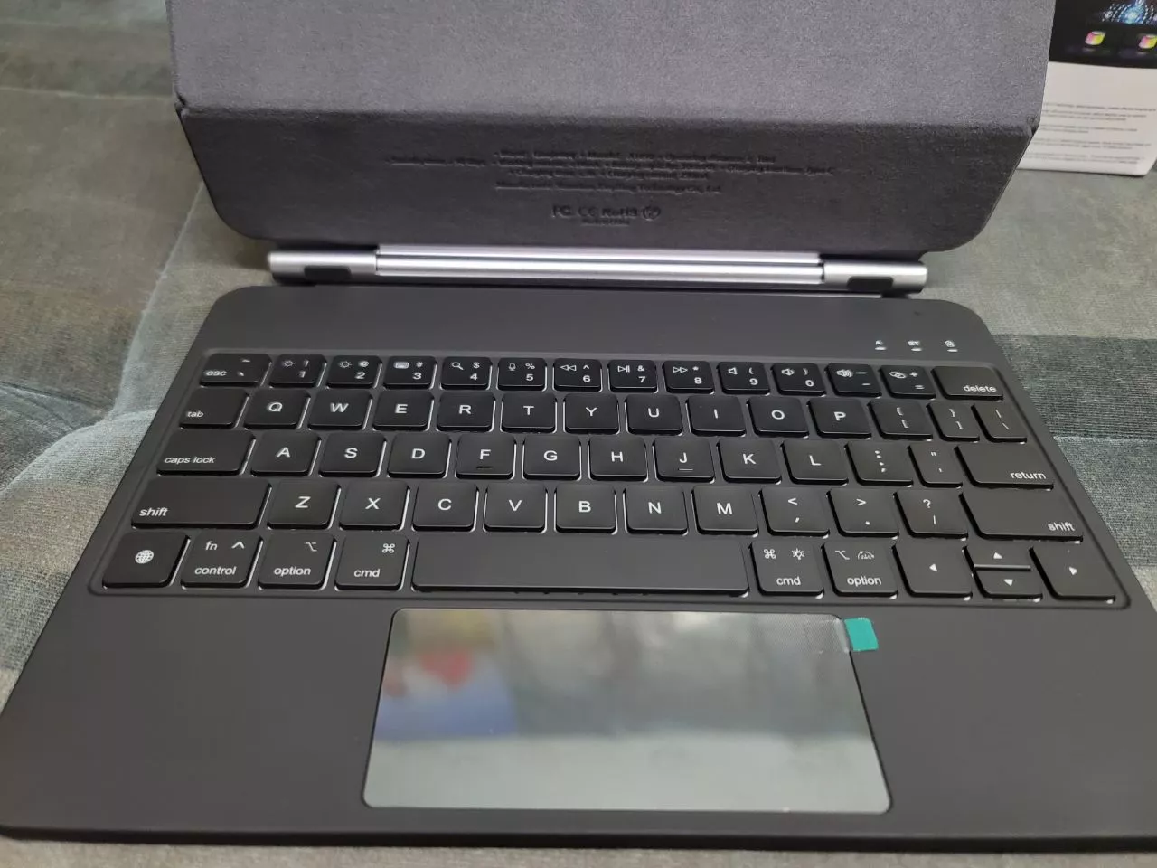 【bảo hành một năm】GOOJODOQ Bao da máy tính bảng bàn phím không dây thích hợp cho iPad Air 4 5 6/ Pro 11 2018-2022 /Gen10 10.9/ Air11 Air13 2024-2025