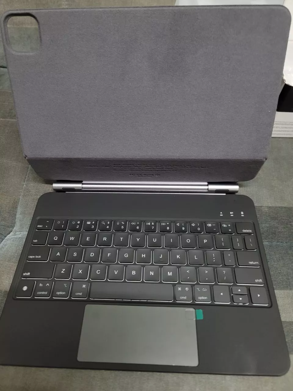 【bảo hành một năm】GOOJODOQ Bao da máy tính bảng bàn phím không dây thích hợp cho iPad Air 4 5 6/ Pro 11 2018-2022 /Gen10 10.9/ Air11 Air13 2024-2025