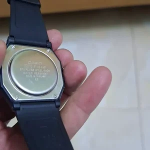 Đồng hồ điện tử WR F94WA 9DG chống nước bơi lội đi mưa thoải mái, Đồng hồ F94 dây nhựa huyền thoại.