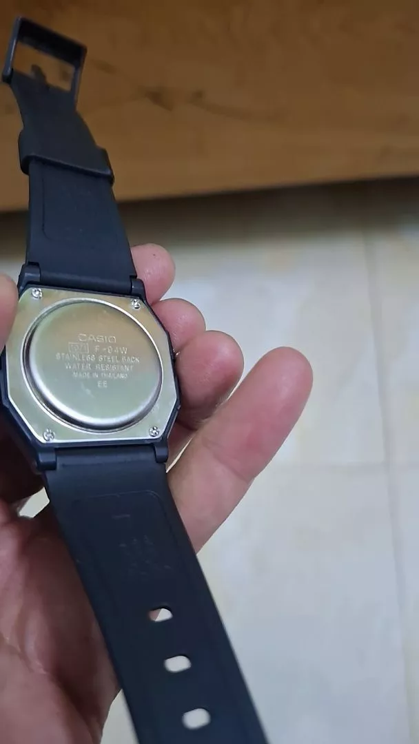 Đồng hồ điện tử WR F94WA 9DG chống nước bơi lội đi mưa thoải mái, Đồng hồ F94 dây nhựa huyền thoại.