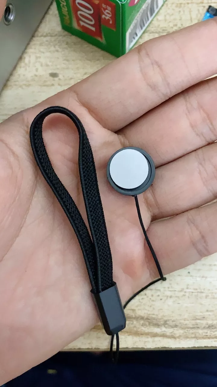 Dây chống rơi nắp lens