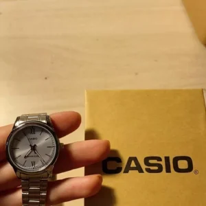 Đồng hồ nữ dây kim loại Casio Anh Khuê LTP-V005D-2B3UDF