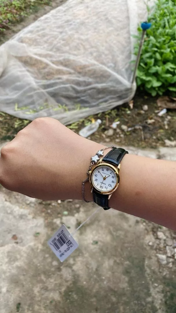 Đồng Hồ Casio Nữ Series LTP-V001 Sang Trọng Mặt Kính Khoáng Tròn 25mm Dây Da/ Kim Loại Không Gỉ Kháng Nước Chính Hãng