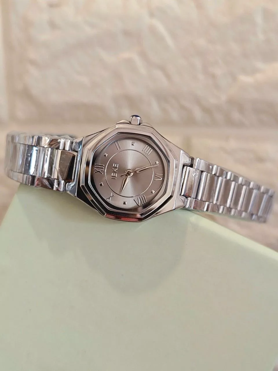 Đồng hồ nữ IEKE chính hãng size 26mm Dây thép không gỉ Mặt số La Mã tặng dụng cụ tháo mắt đi kèm