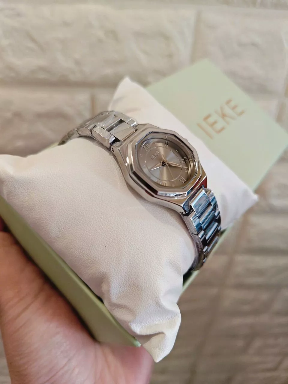 Đồng hồ nữ IEKE chính hãng size 26mm Dây thép không gỉ Mặt số La Mã tặng dụng cụ tháo mắt đi kèm