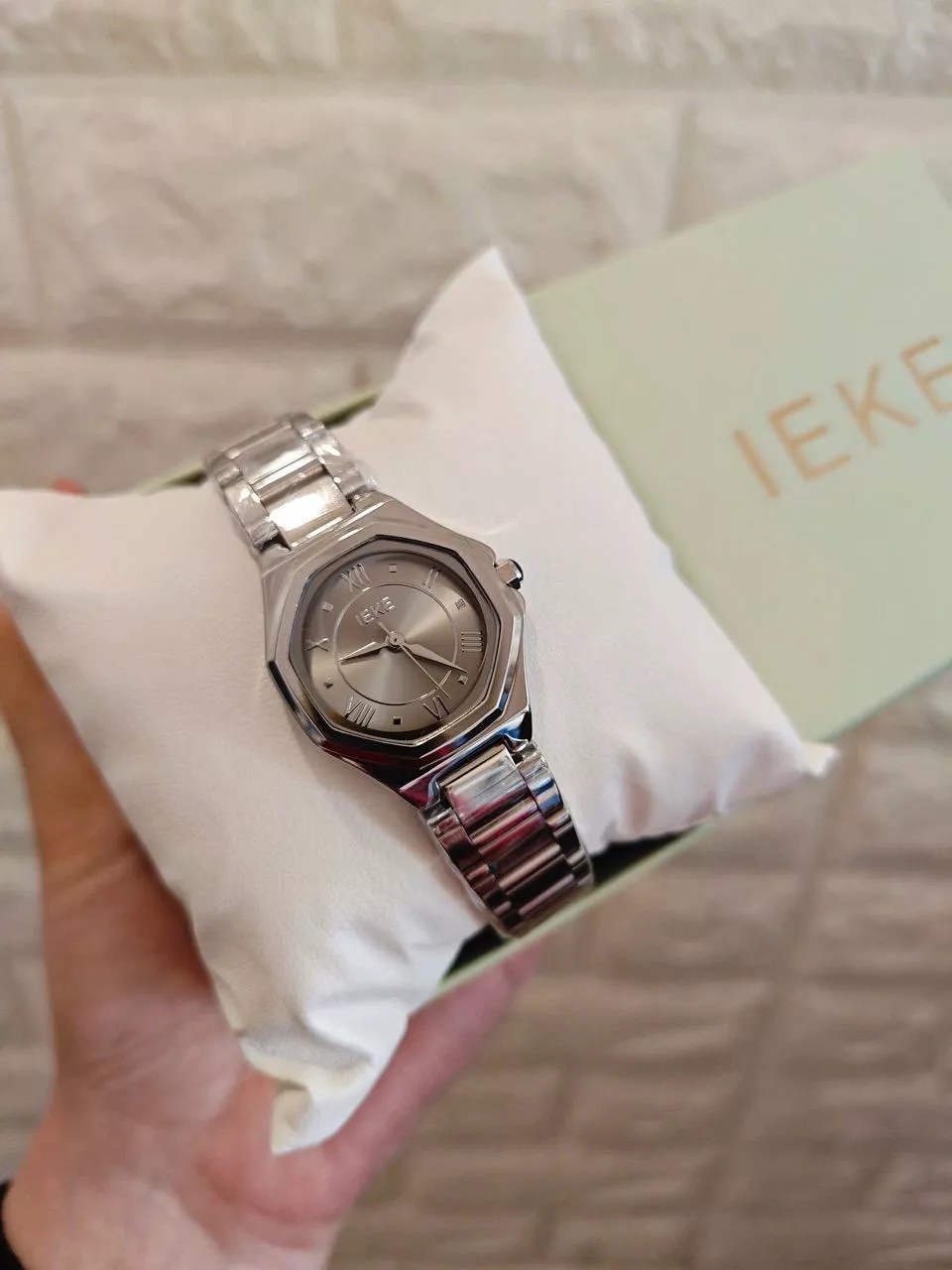 Đồng hồ nữ IEKE chính hãng size 26mm Dây thép không gỉ Mặt số La Mã tặng dụng cụ tháo mắt đi kèm