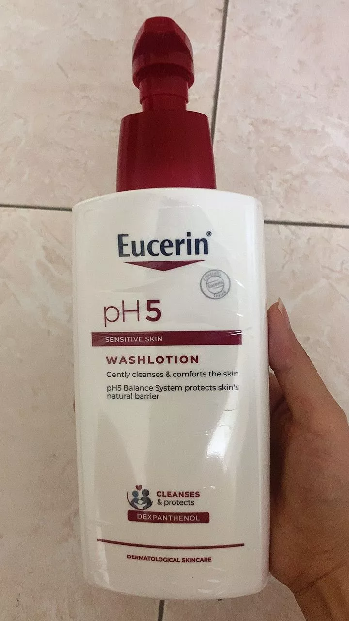 Sữa tắm cho da nhạy cảm Eucerin pH5 Washlotion 400ml | Skincare