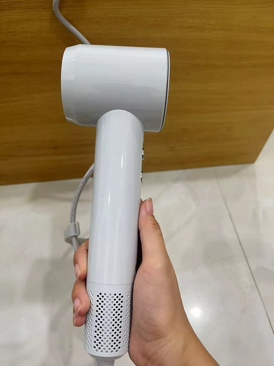 【Bảo hành một năm】GOOJODOQ Máy sấy tóc tốc độ cao có màn hình hiển thị công suất LED 3 tốc độ gió bốn phút để sấy khô Thích hợp cho du lịch và sử dụng tại nhà