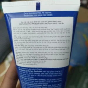 Sữa Rửa Mặt Compliment No Problem ngăn ngừa mụn sạch sâu 200ml