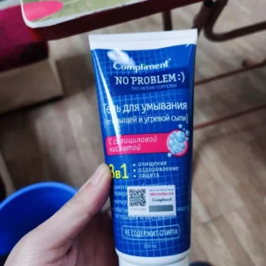 Sữa Rửa Mặt Compliment No Problem ngăn ngừa mụn sạch sâu 200ml