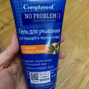 Sữa Rửa Mặt Compliment No Problem ngăn ngừa mụn sạch sâu 200ml