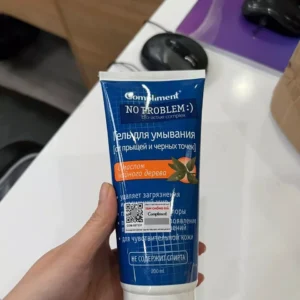 Sữa Rửa Mặt Compliment No Problem ngăn ngừa mụn sạch sâu 200ml