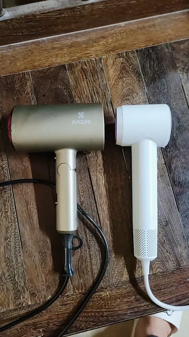 【Bảo hành một năm】GOOJODOQ Máy sấy tóc tốc độ cao có màn hình hiển thị công suất LED 3 tốc độ gió bốn phút để sấy khô Thích hợp cho du lịch và sử dụng tại nhà