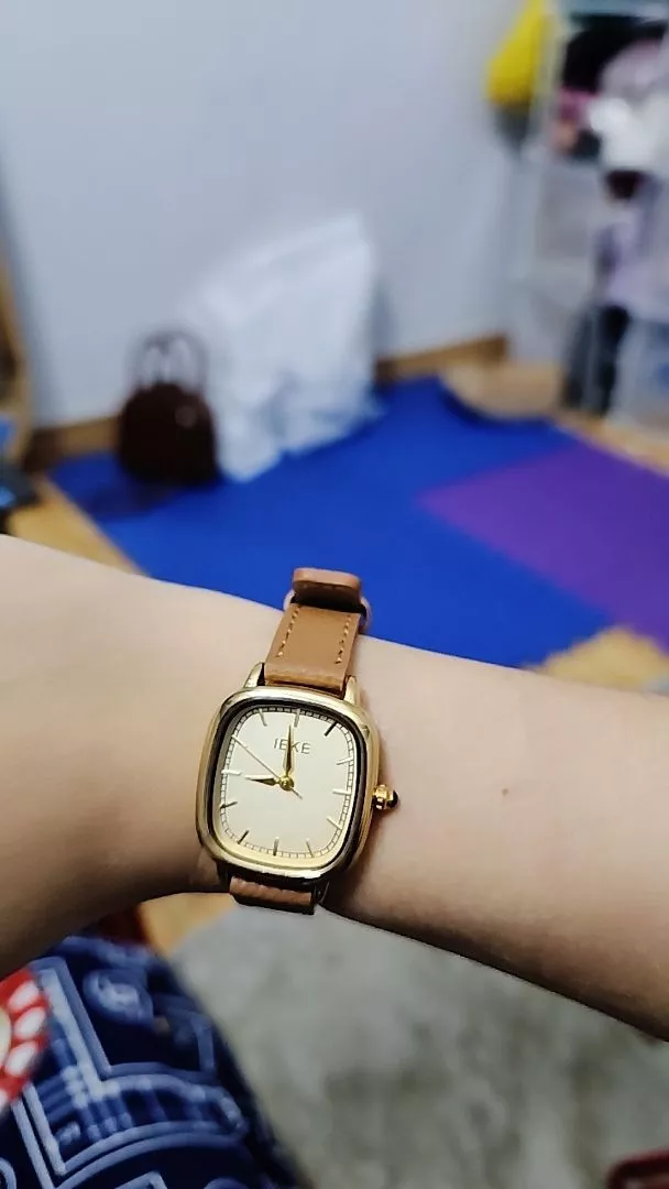 Đồng Hồ Nữ IEKE Dây Da Thời Trang, Mặt Vuông Kháng Nước Tốt Thiết Kế Trẻ Trung Hiện Đại