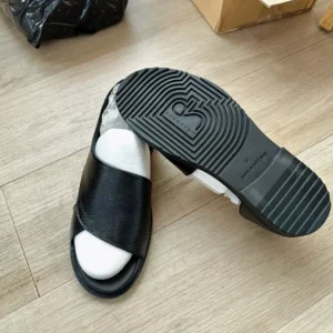 Dép Sandal nam Chống Trượt Thiết Kế Mới .Thời Trang bốn Mùa phong cách trẻ trung MẪU HOT 2024