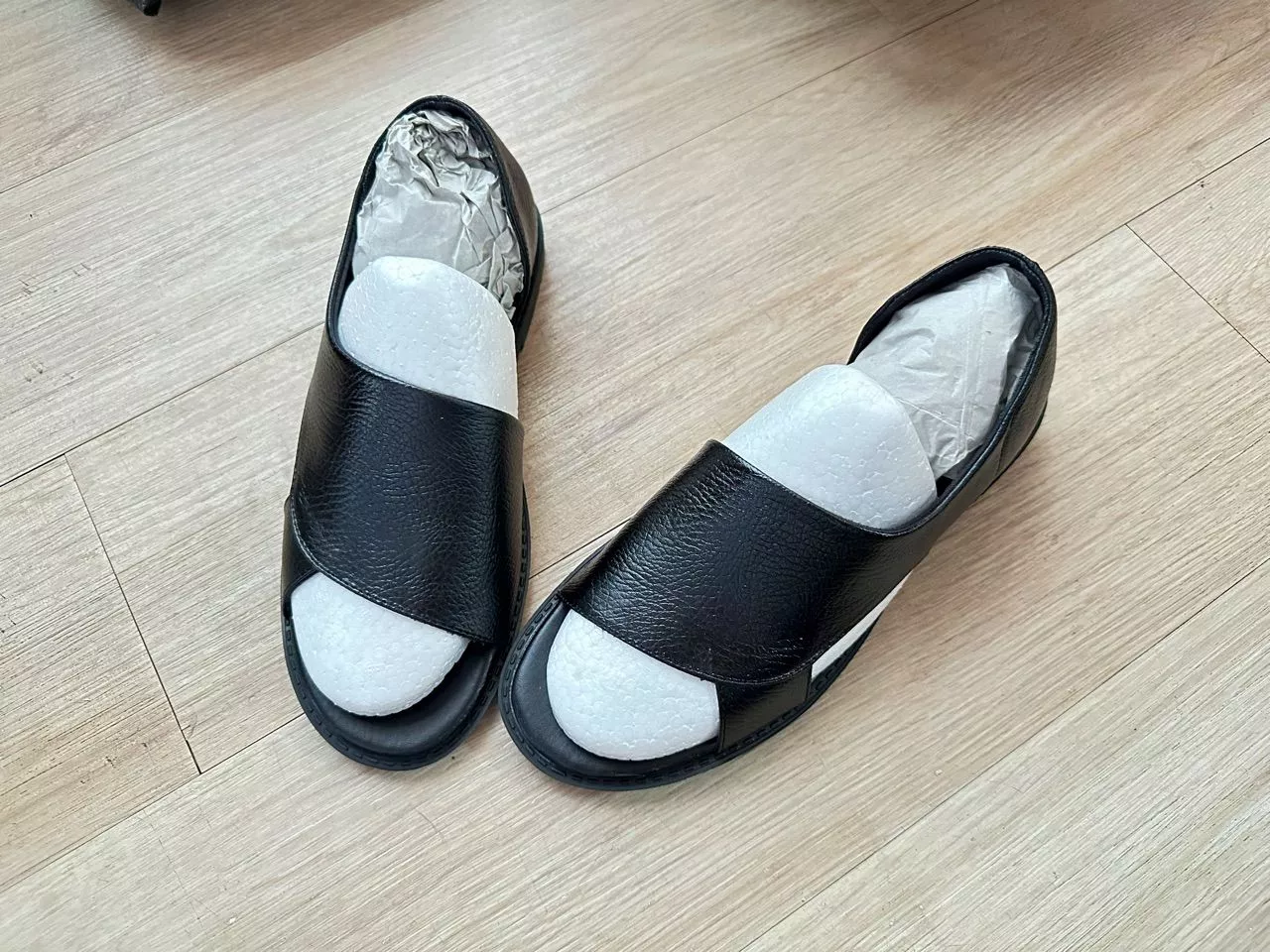 Dép Sandal nam Chống Trượt Thiết Kế Mới .Thời Trang bốn Mùa phong cách trẻ trung MẪU HOT 2024