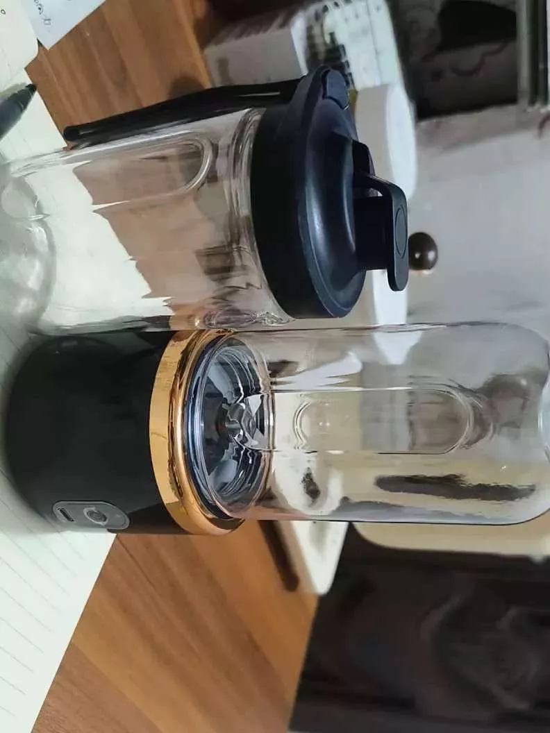 Cốc ép trái cây cầm tay nhỏ gọn, hoàn toàn tự động, đa chức năng, lý tưởng cho học sinh, dễ sử dụng