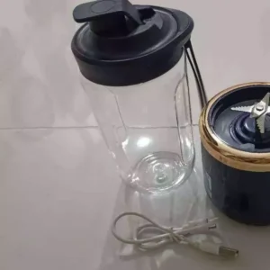 Cốc ép trái cây cầm tay nhỏ gọn, hoàn toàn tự động, đa chức năng, lý tưởng cho học sinh, dễ sử dụng
