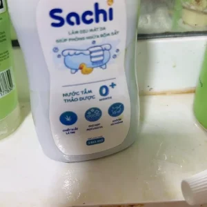 Nước Tắm Thảo Dược Cho Bé Sachi 180ml Hỗ Trợ Làm Dịu Mát Da Giúp Phòng Ngừa Rôm Sảy