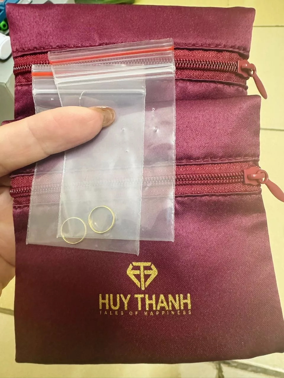 Nhẫn Tiết Kiệm Vàng 24k 0.1 Chỉ Huy Thanh Jewelry (KÈM TÚI GẤM)