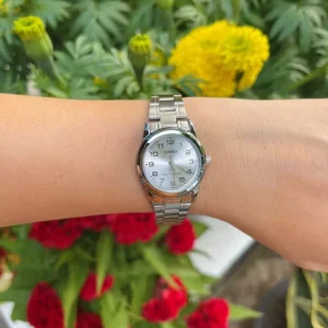 Đồng hồ nữ dây kim loại Casio Anh Khuê LTP-V001D-7BUDF chính hãng