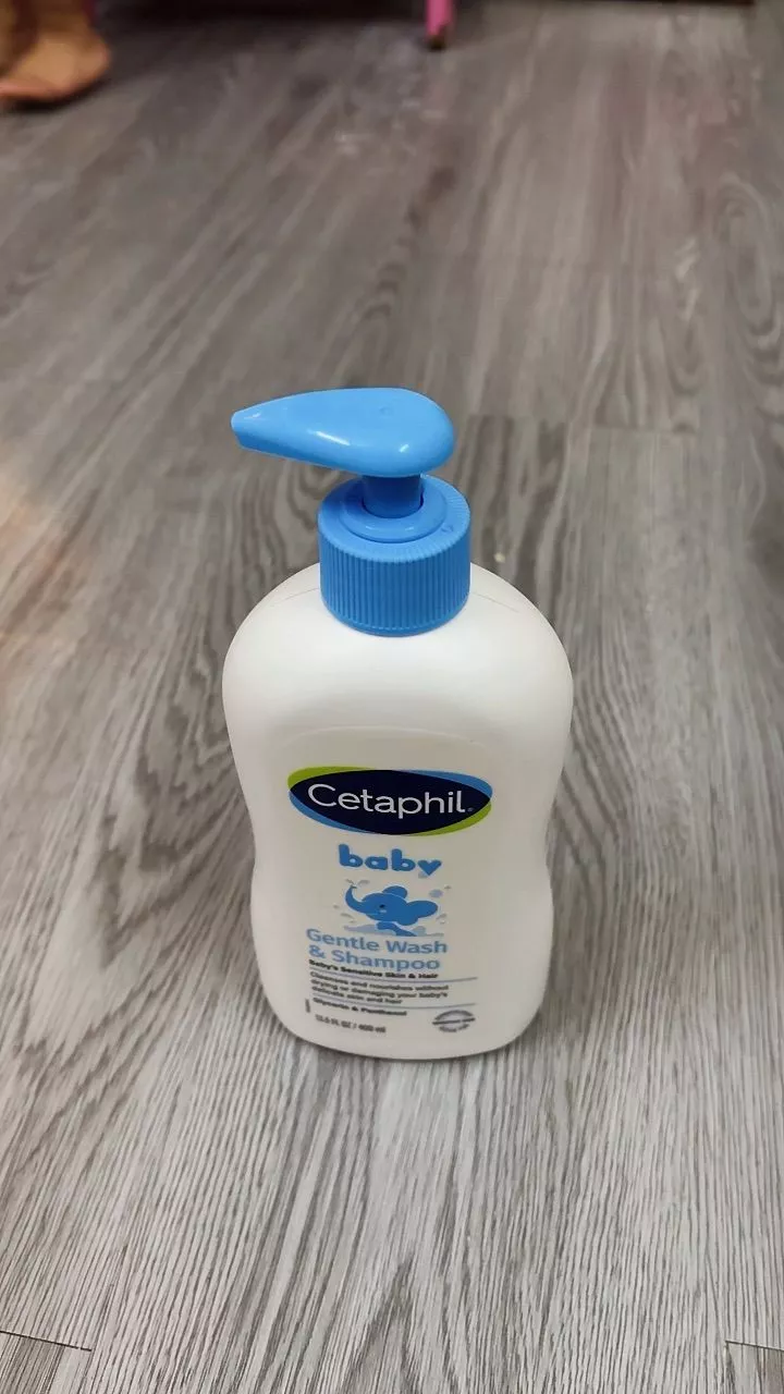 Sữa Tắm Và Gội Trẻ Em Cetaphil Baby Gentle Dịu Nhẹ Cho Làn Da Em Bé 400ml