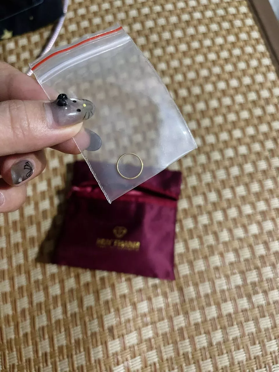 Nhẫn Tiết Kiệm Vàng 24k 0.1 Chỉ Huy Thanh Jewelry (KÈM TÚI GẤM)