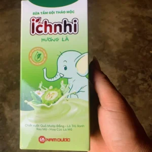 Sữa tắm gội thảo mộc Ích Nhi hương lá, chai 200ml, giúp làm sạch da và tóc trẻ