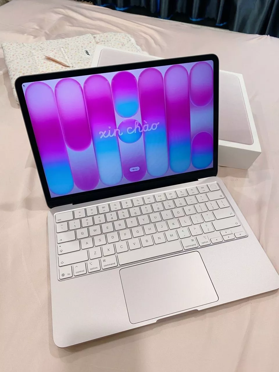Máy Tính Xách Tay Apple MacBook Neo, 512GB
