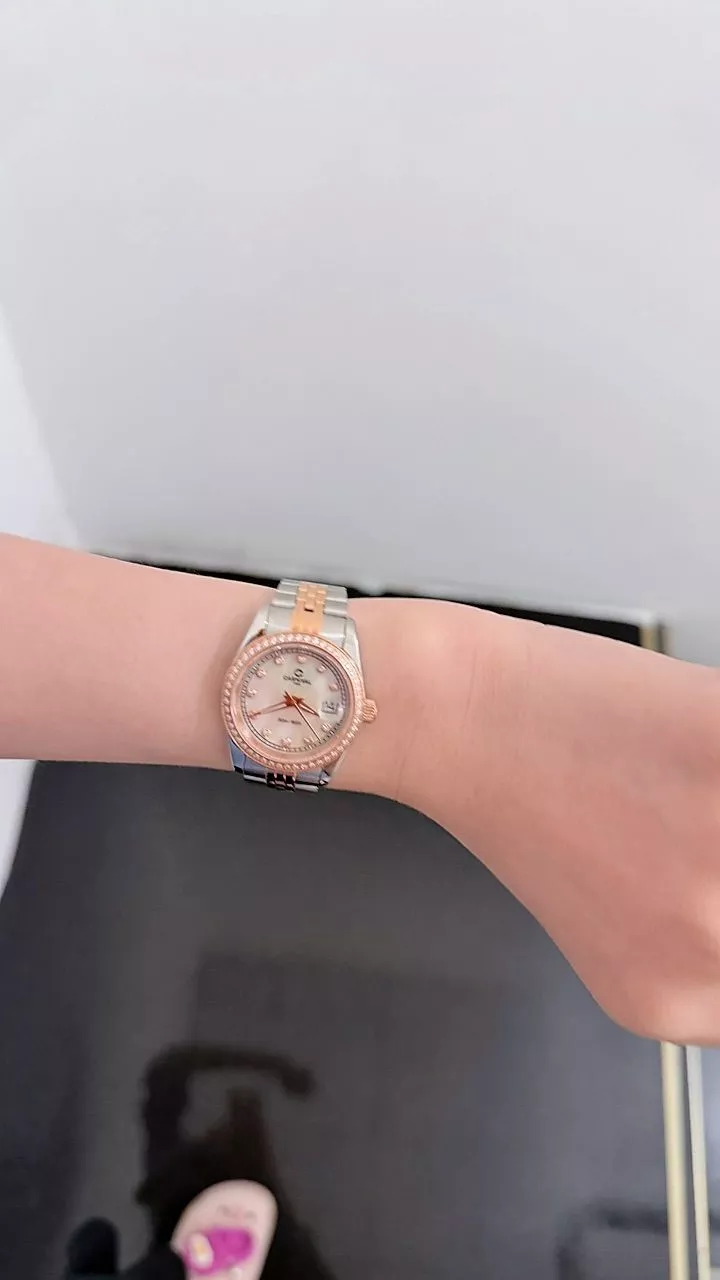 Đồng Hồ Nữ CARNIVAL 8131L2 Hàng Chính Hãng