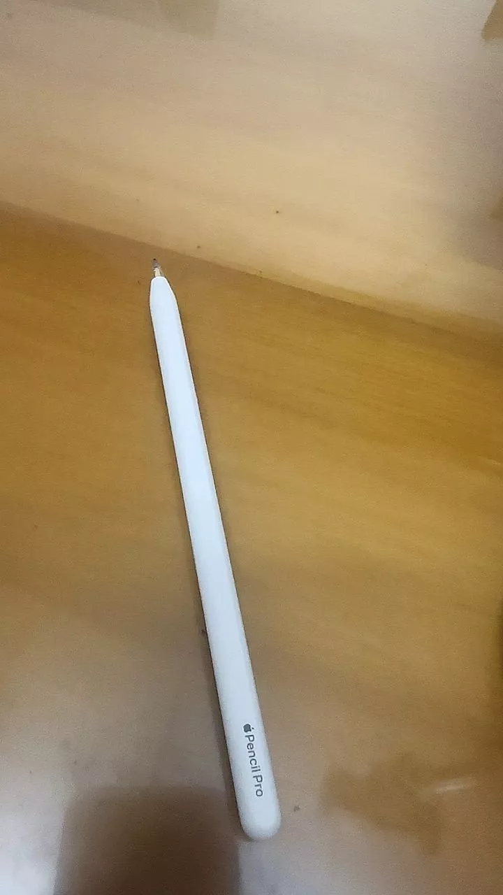 Bút cảm ứng Apple Pencil Pro (MX2D3ZP/A)