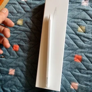 Bút cảm ứng Apple Pencil Pro (MX2D3ZP/A)