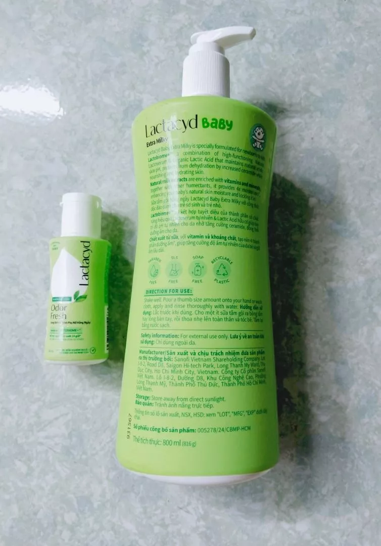 Sữa Tắm Gội Trẻ Em Lactacyd Baby Extra Milky Làm Sạch Dịu Nhẹ và Dưỡng Ẩm Vượt Trội Size Jumbo 800ml