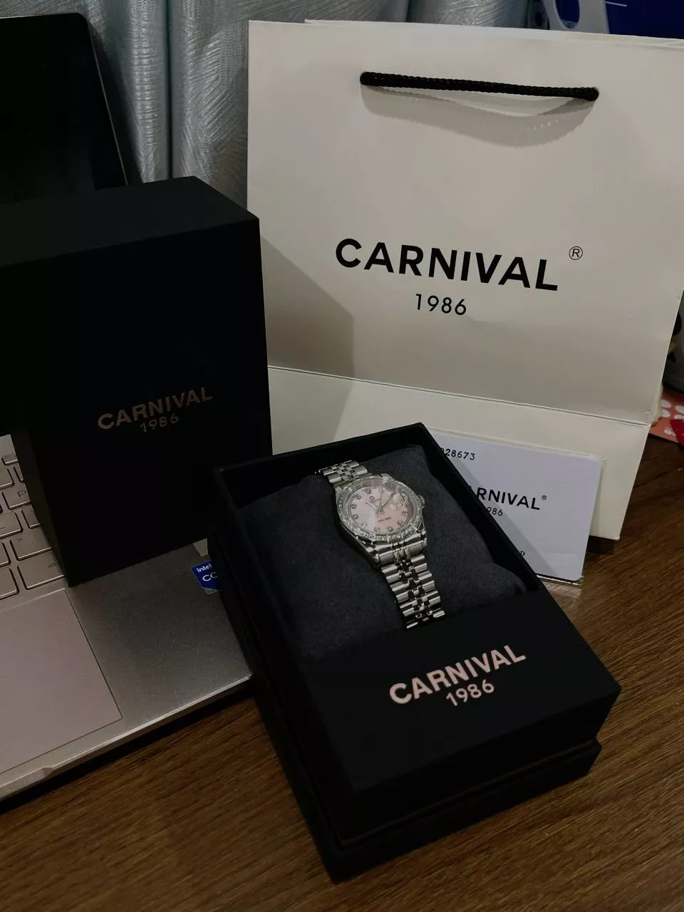 Đồng Hồ Nữ CARNIVAL 8131L2 Hàng Chính Hãng